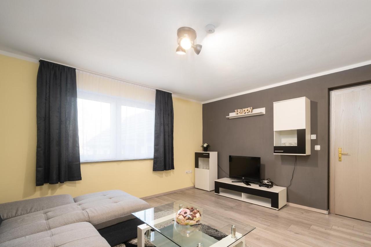 Saal Familienfreundliche 3-Zimmer-Ferienwohnung מראה חיצוני תמונה